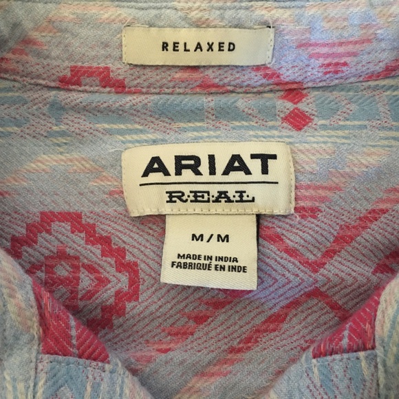 Ariat Real Womens Size Medium Long Sleeve Button Shirt Aztec Blue Pink - Picture 4 of 7